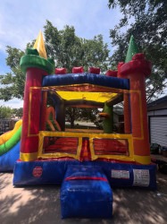 553743466 17966180537973558 7173942380430754789 n 1758838462 1 Classic Castle Bounce house slide combo(WET)(DRY)